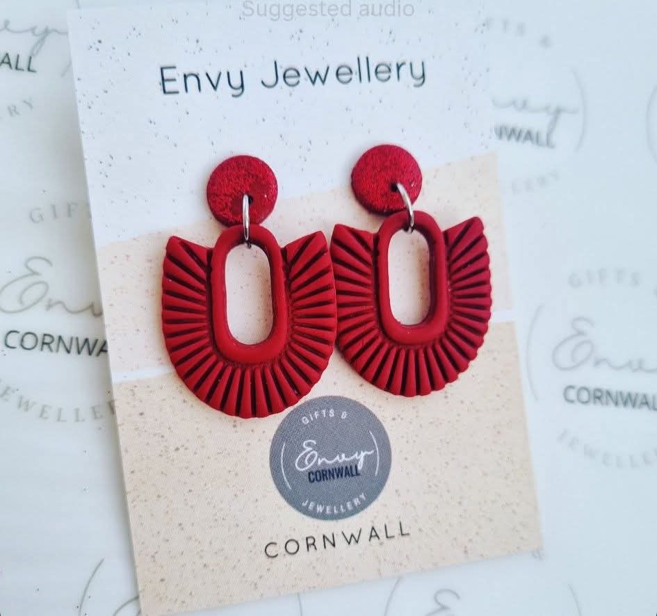 Art Deco Burgundy Glam