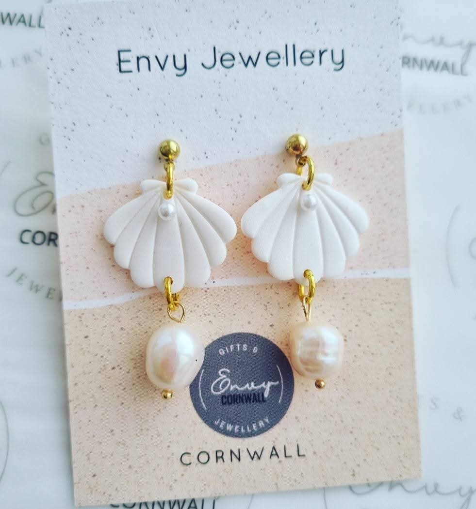 Shell & Pearl Drops