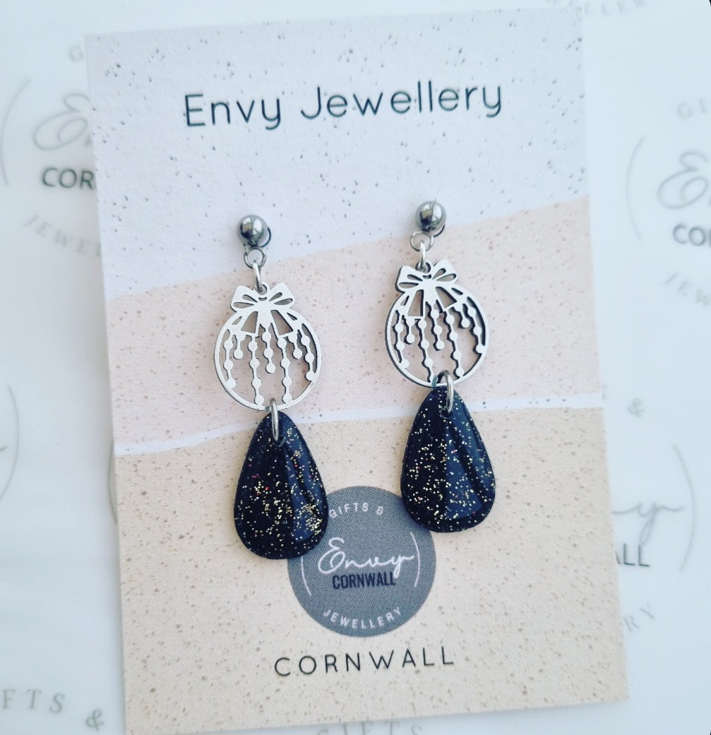 Black Bauble Drops