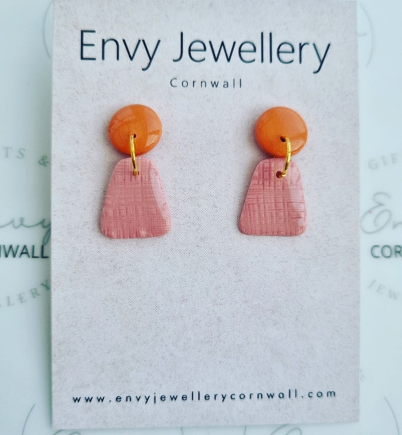 Pumpkin Spice & Pink Linen
