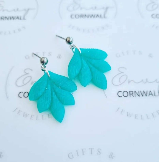 Sea Green Leaves