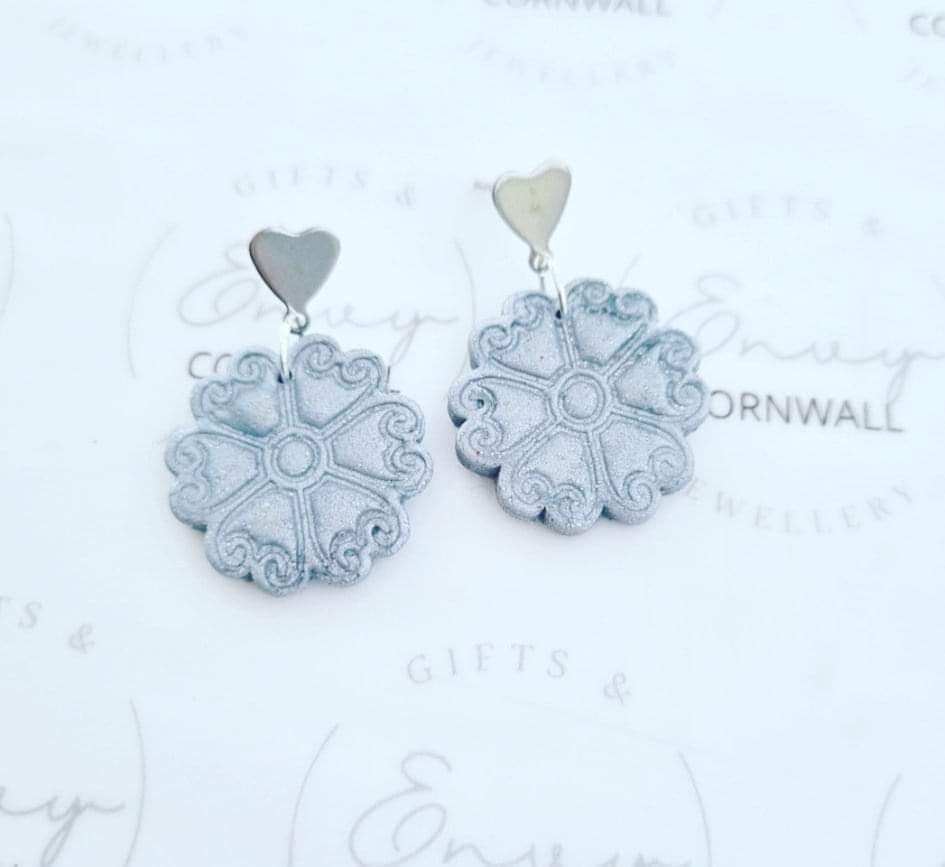 Silver Heart Flowers