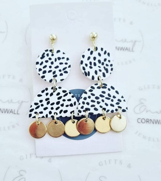 Dotty Dangles