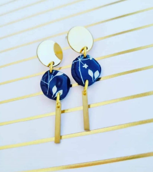 Navy Blooms