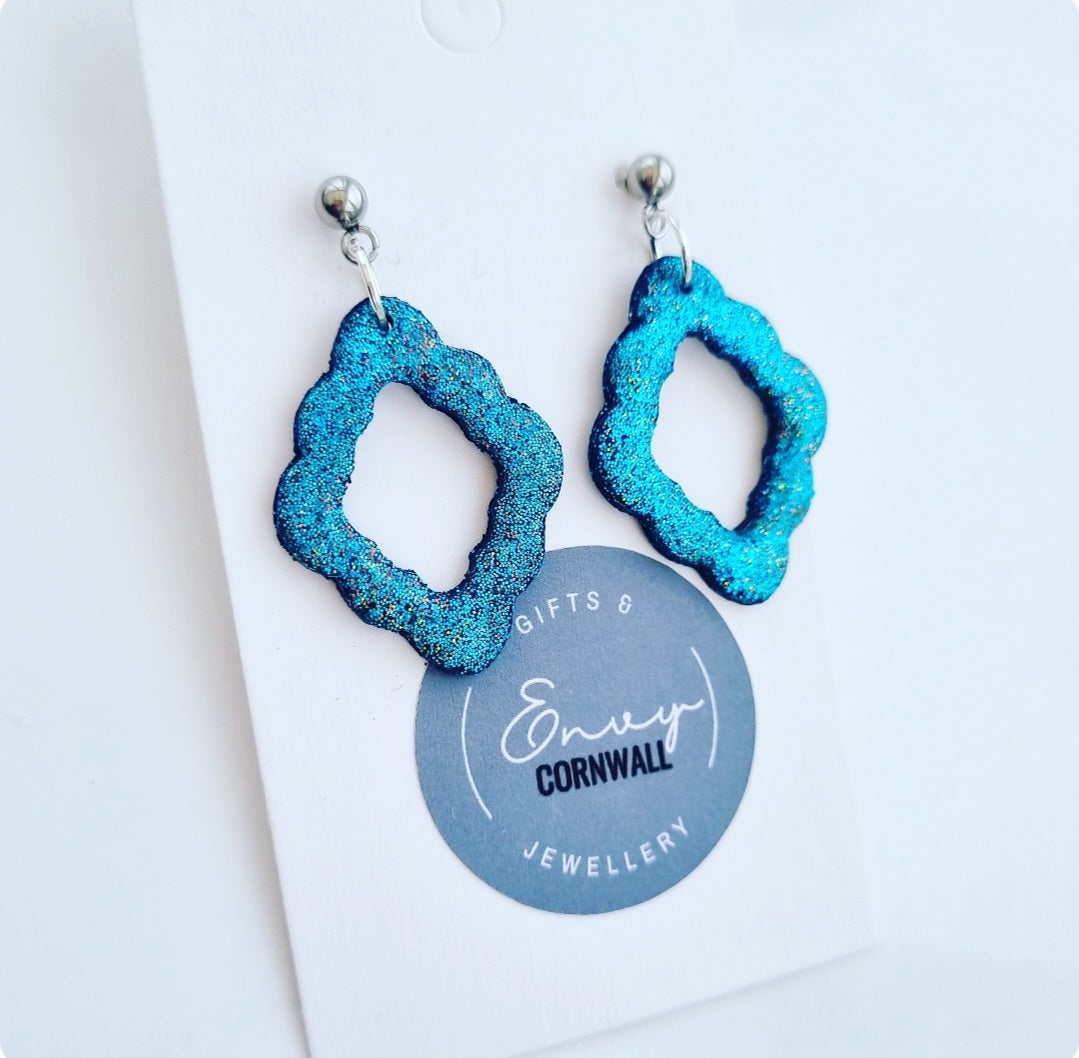 Blue Sparkly Scalloped