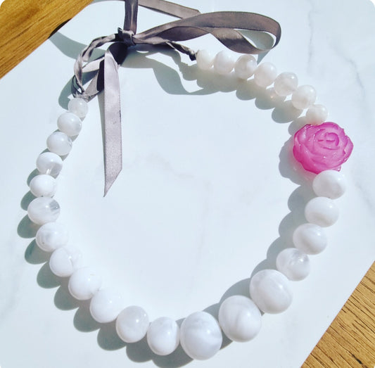 Lolabelle Flower Necklace