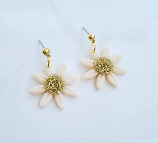 Daisy Sparkle Middle