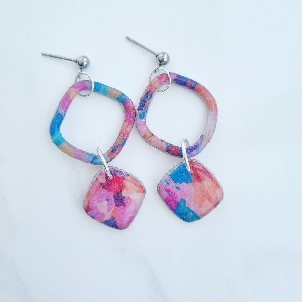 Colourful Double Diamonds