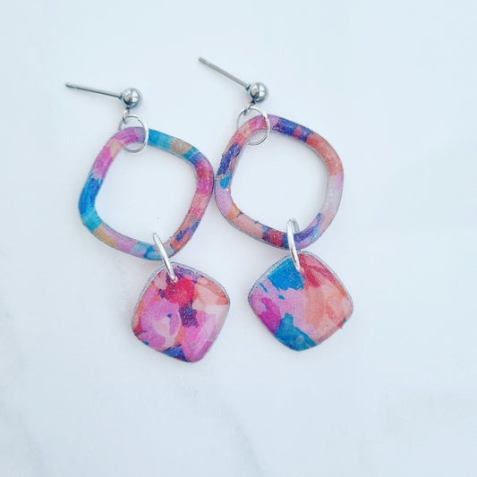 Colourful Double Diamonds
