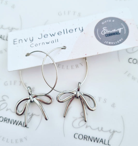 Bow Hoops Silver