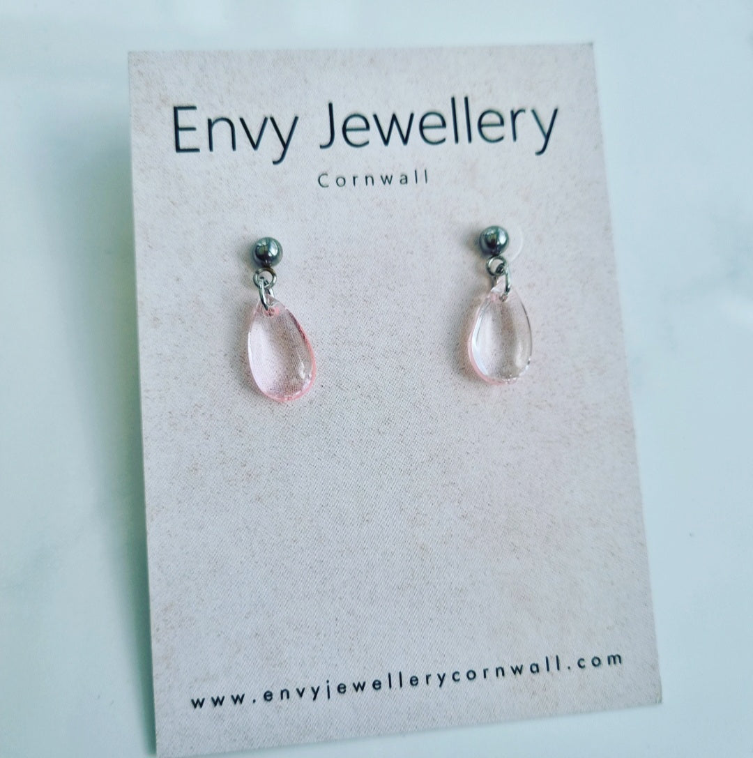 Lightest Pink Droplets
